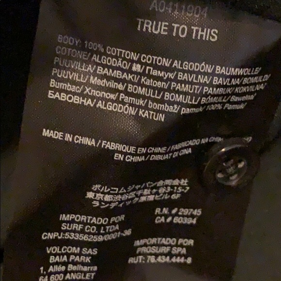 NEW | Volcom Classic fit short sleeve shirt - Picture 5 of 8